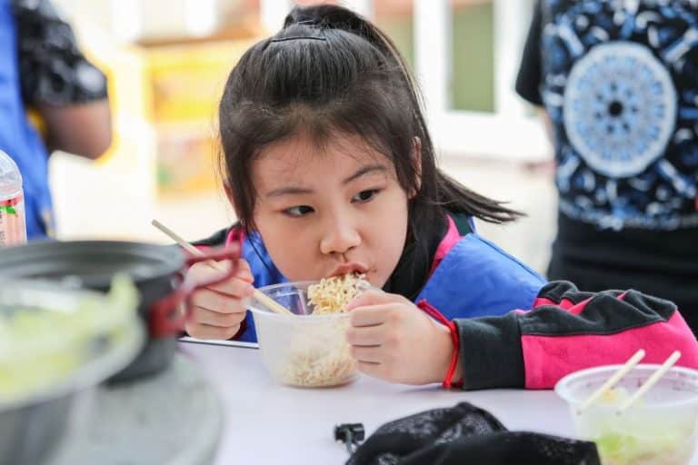 EAT SCHOOL